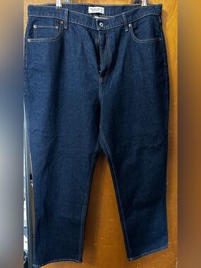 Abercrombie & Fitch Curve Ultra-High Waist 90s Straight Leg Jeans